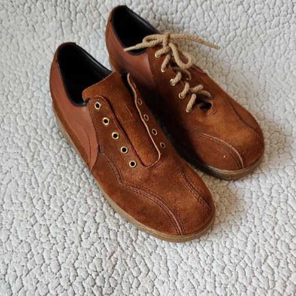 Vintage Shoes - Vintage ELM Geuinue Leather Lace Up Platform Sneaker Shoes Made In The USA